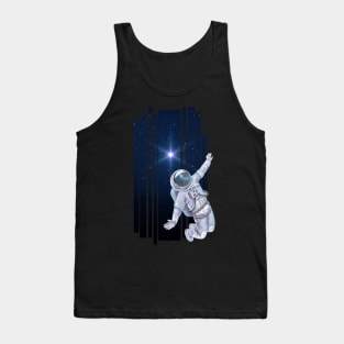 Flying floating astronaut Ufo alien funny cute spaceship moon mars cosmic space Tank Top